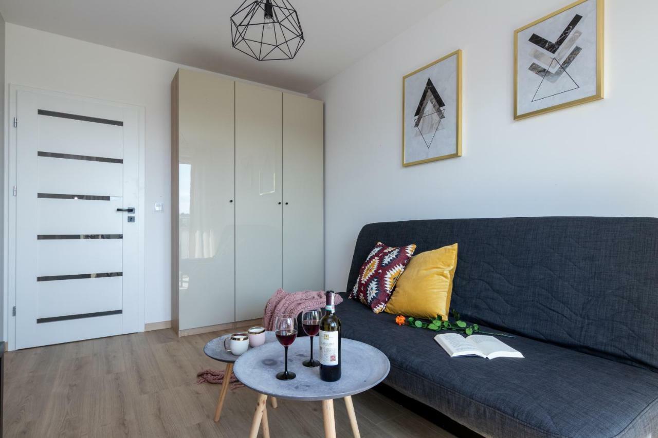 Apartamenty Ul. Marii Konopnickiej Krasków Exteriör bild