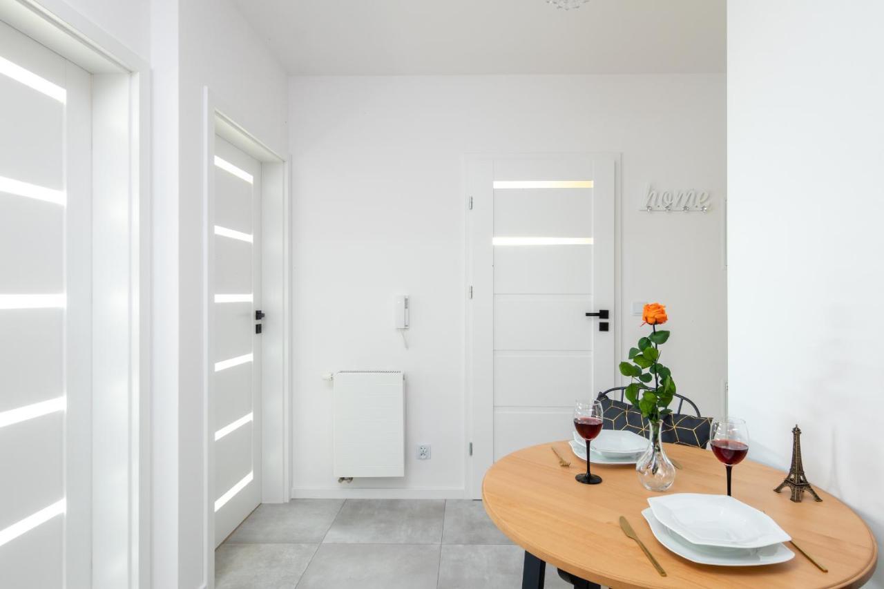 Apartamenty Ul. Marii Konopnickiej Krasków Exteriör bild