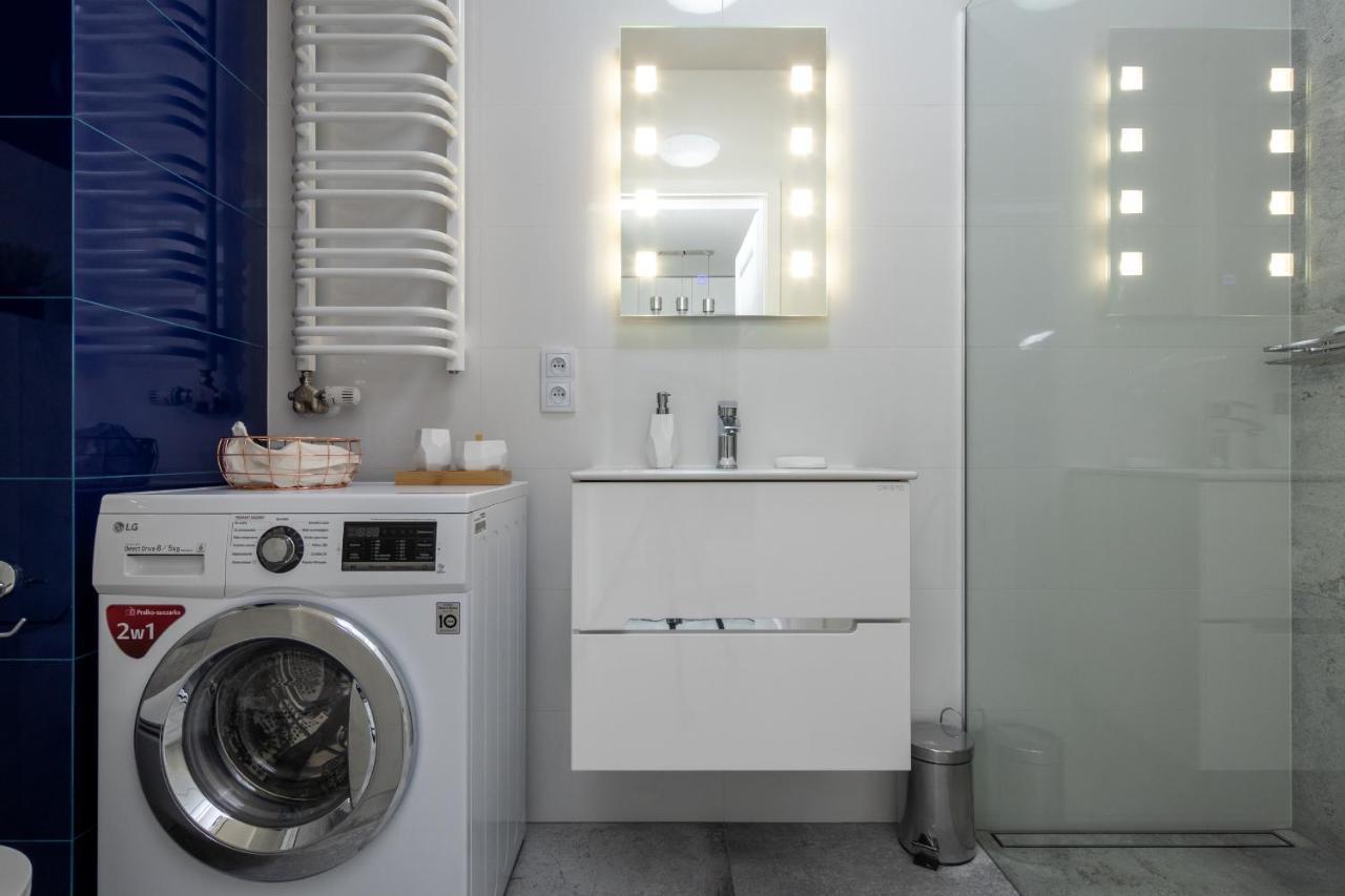 Apartamenty Ul. Marii Konopnickiej Krasków Exteriör bild